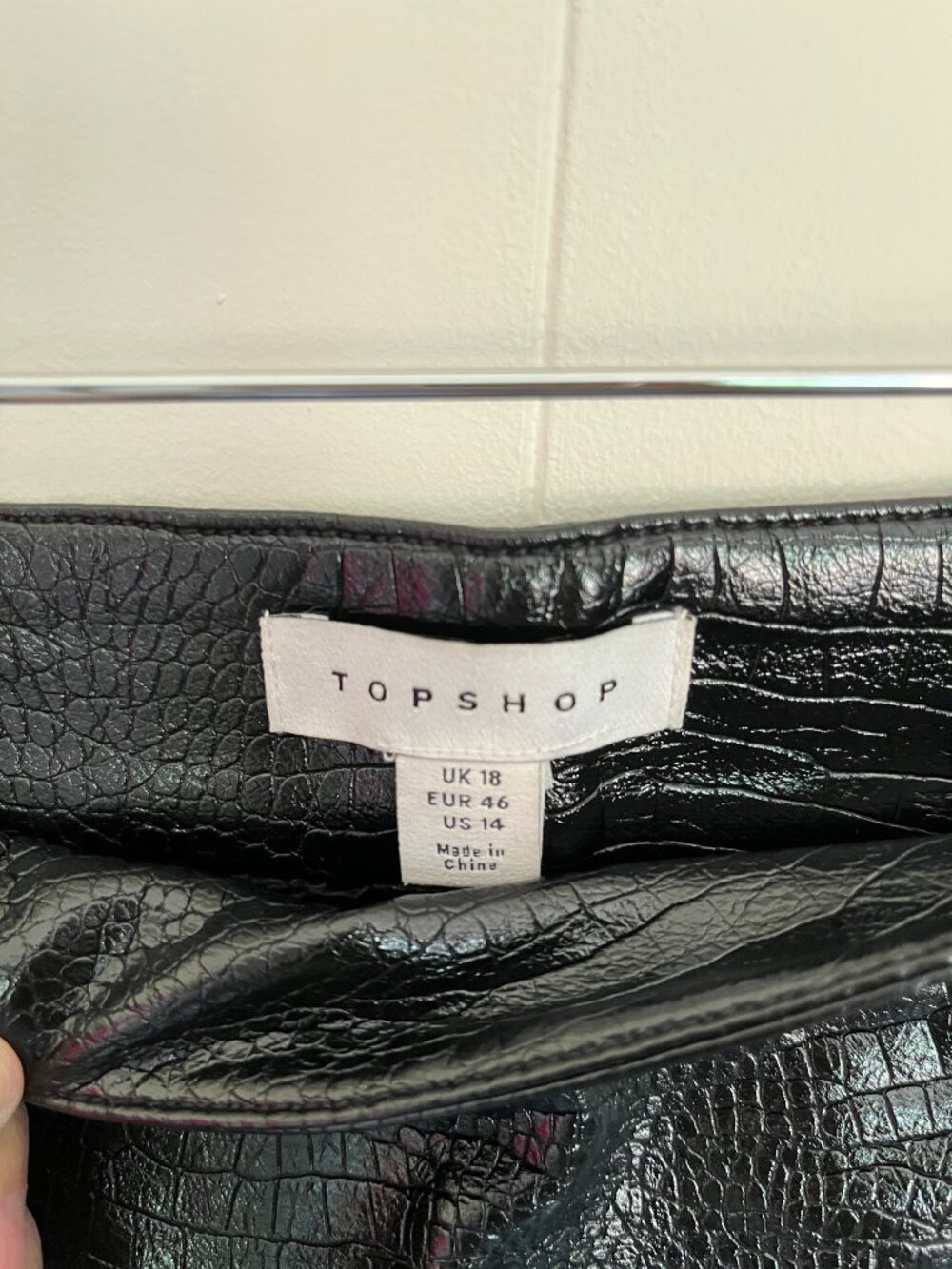 Topshop Black Faux Leather Croc Mini Skirt - Picture 2 of 3